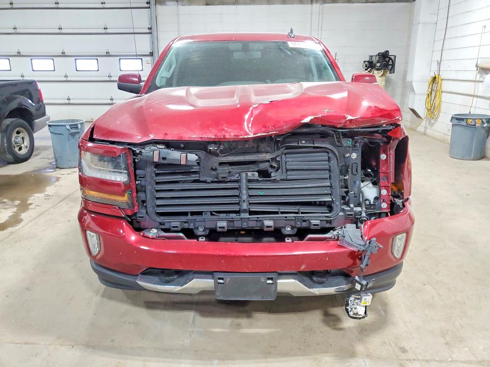 55816216 :رقم المزاد ، 3GCUKREC8JG583370 vin ، 2018 Chevrolet Silverado مزاد بيع