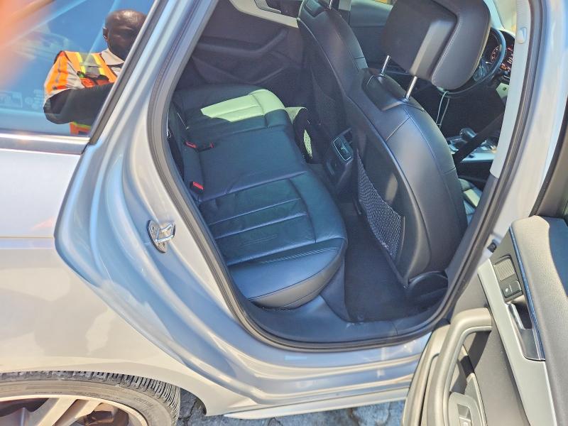 55957276 :رقم المزاد ، WAUENAF43JN006965 vin ، 2018 Audi A4 مزاد بيع