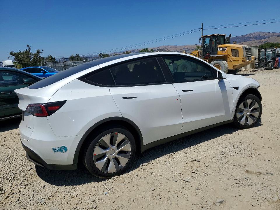 Продаж на аукціоні авто 2023 Tesla Model Y, vin: 7SAYGDEE8PF825177, номер лоту: 57243256