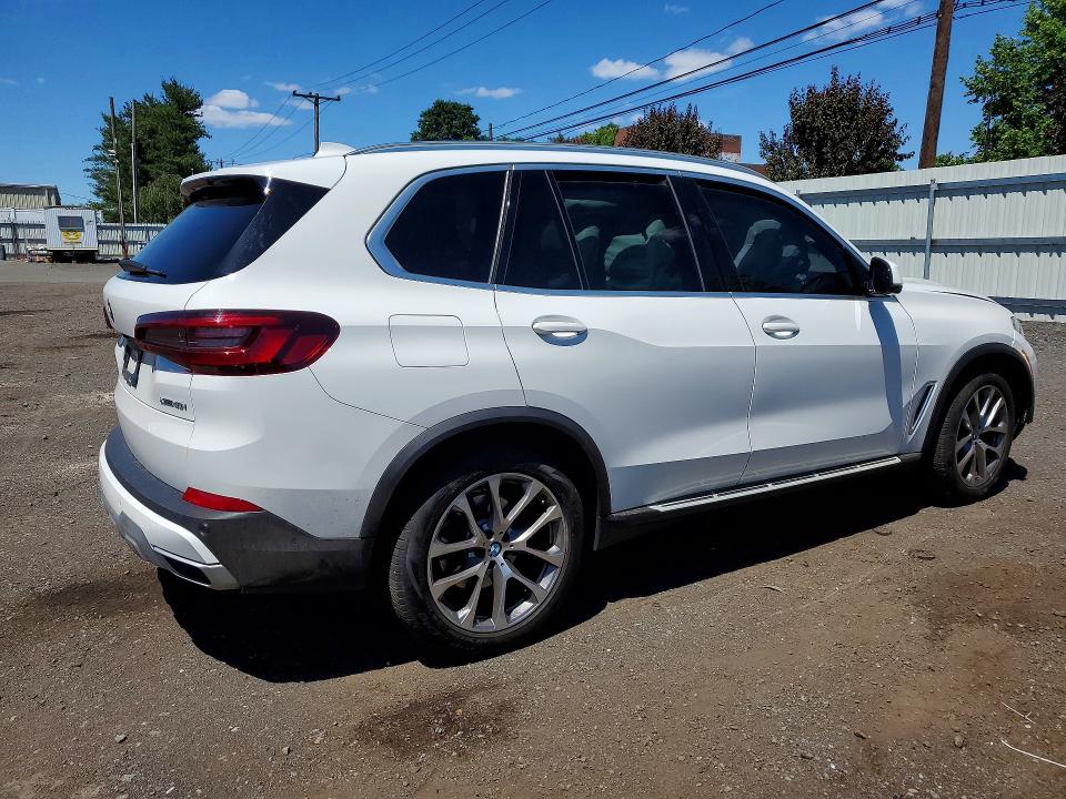 57708176 :رقم المزاد ، 5UXCR6C09N9L33980 vin ، 2022 Bmw X5 مزاد بيع