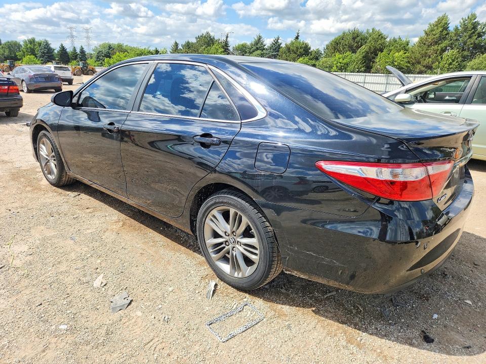 2015 Toyota Camry მანქანა იყიდება აუქციონზე, vin: 4T1BF1FK1FU978140, აუქციონის ნომერი: 57010236