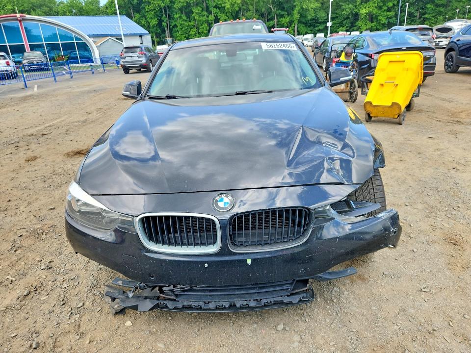 56252466 :رقم المزاد ، WBA8E5G54GNU21359 vin ، 2016 Bmw 320 مزاد بيع