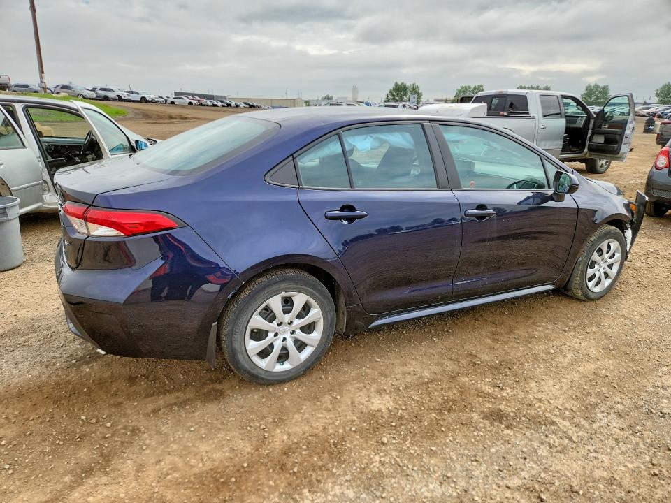 55921066 :رقم المزاد ، 5YFBPMBE9NP327305 vin ، 2022 Toyota Corolla مزاد بيع