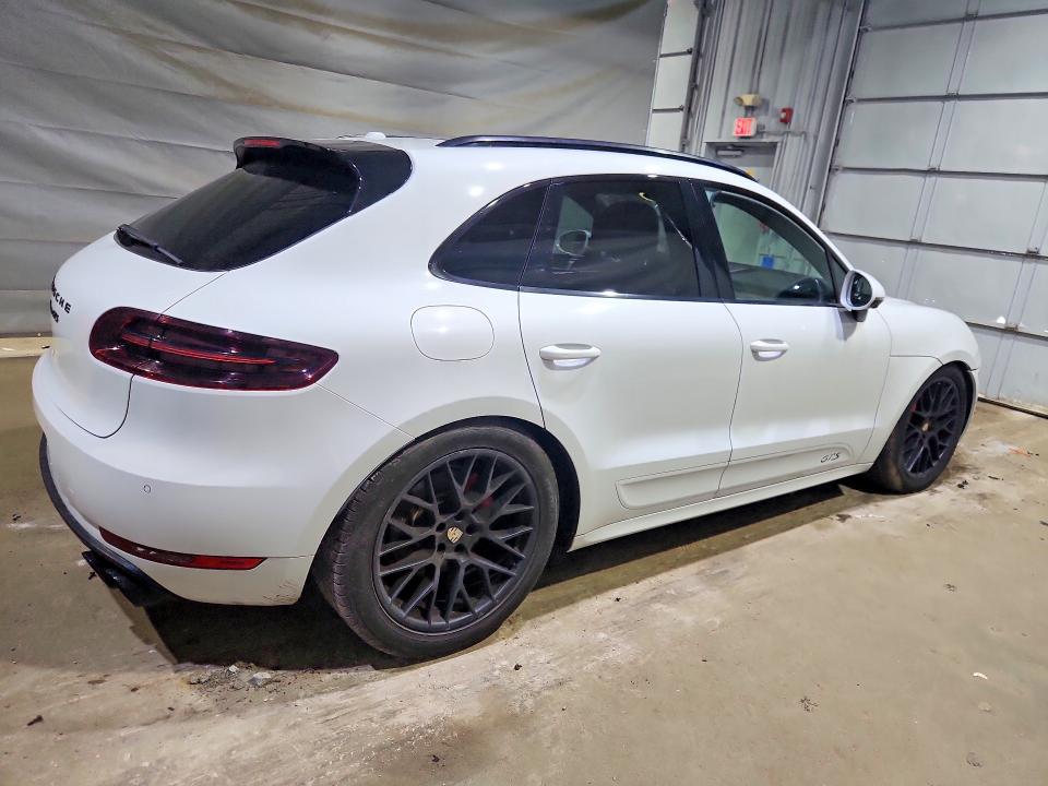 58328166 :رقم المزاد ، WP1AG2A58HLB53658 vin ، 2017 Porsche Macan مزاد بيع