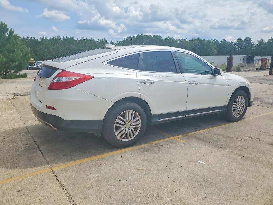 58928296 :رقم المزاد ، 5J6TF3H34FL000208 vin ، 2015 Honda Crosstour مزاد بيع