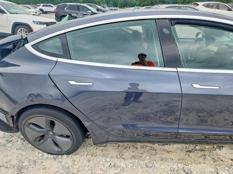 58077586 :رقم المزاد ، 5YJ3E1EA1JF101640 vin ، 2018 Tesla Model 3 مزاد بيع