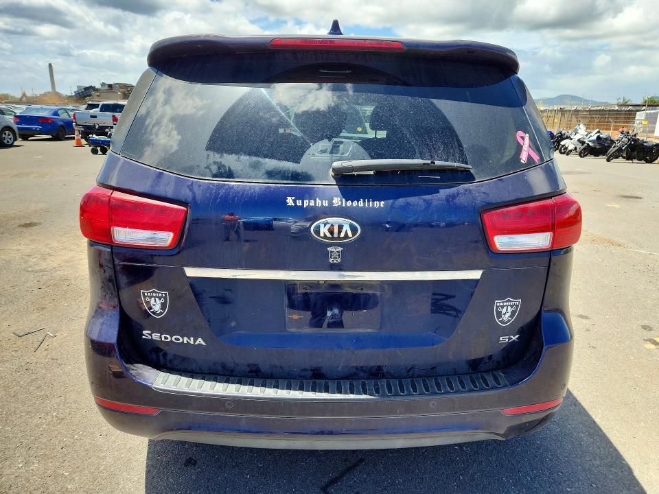2018 Kia Sedona მანქანა იყიდება აუქციონზე, vin: KNDMC5C14J6423074, აუქციონის ნომერი: 58847276