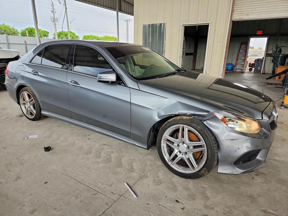 53761766 :رقم المزاد ، WDDHF5KB7EA872020 vin ، 2014 Mercedes-benz E مزاد بيع