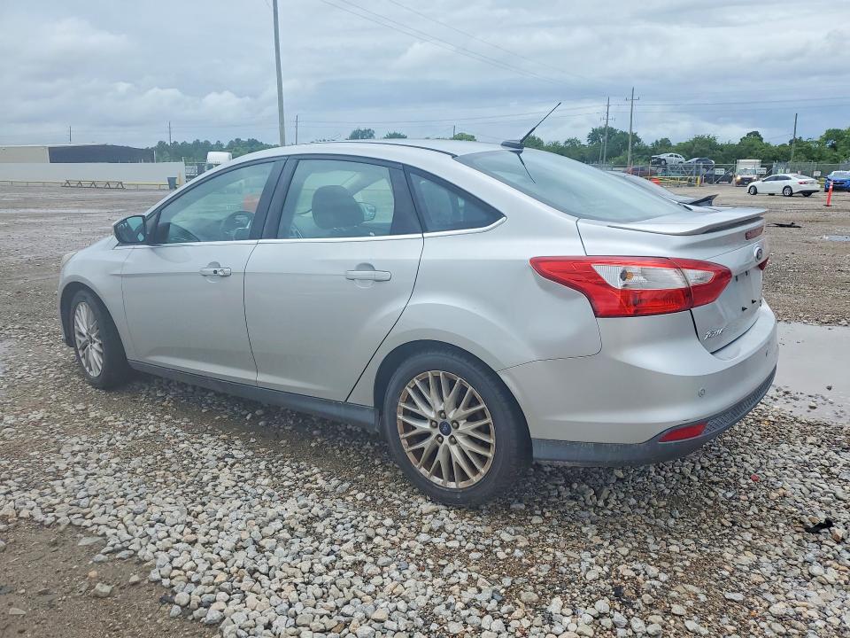 2013 Ford Focus მანქანა იყიდება აუქციონზე, vin: 1FADP3J20DL345814, აუქციონის ნომერი: 57221356