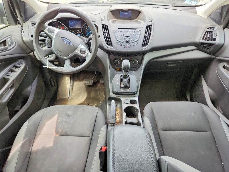 57224526 :رقم المزاد ، 1FMCU0F78FUB67015 vin ، 2015 Ford Escape مزاد بيع