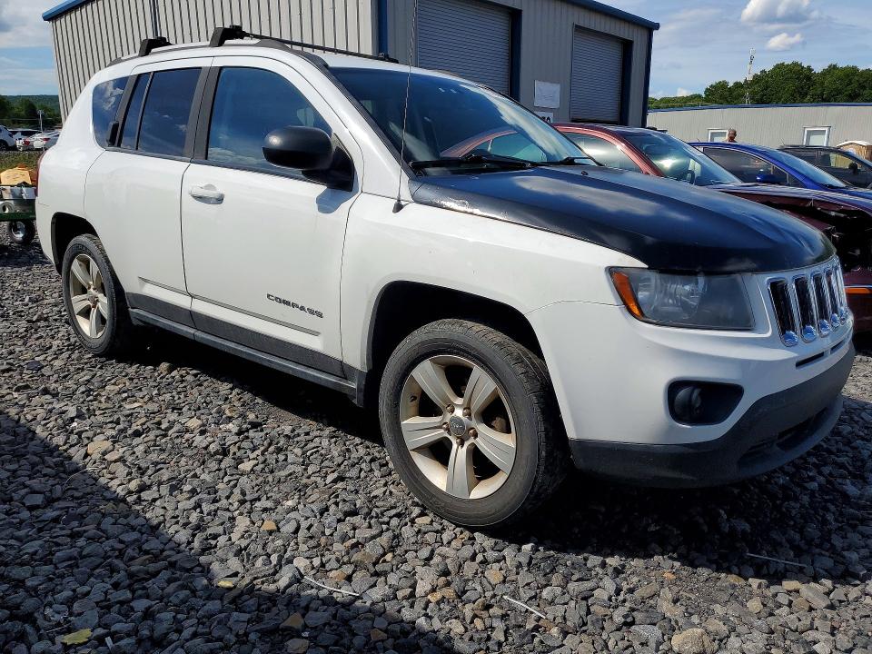2016 Jeep Compass მანქანა იყიდება აუქციონზე, vin: 1C4NJDBB6GD686430, აუქციონის ნომერი: 57065446