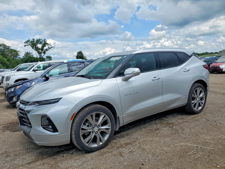 55691256 :رقم المزاد ، 3GNKBKRS7KS704301 vin ، 2019 Chevrolet Blazer مزاد بيع