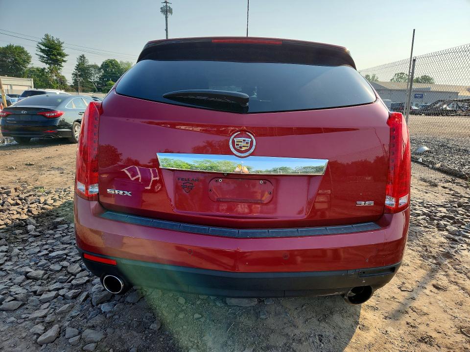 58570456 :رقم المزاد ، 3GYFNBE33FS581208 vin ، 2015 Cadillac Srx مزاد بيع