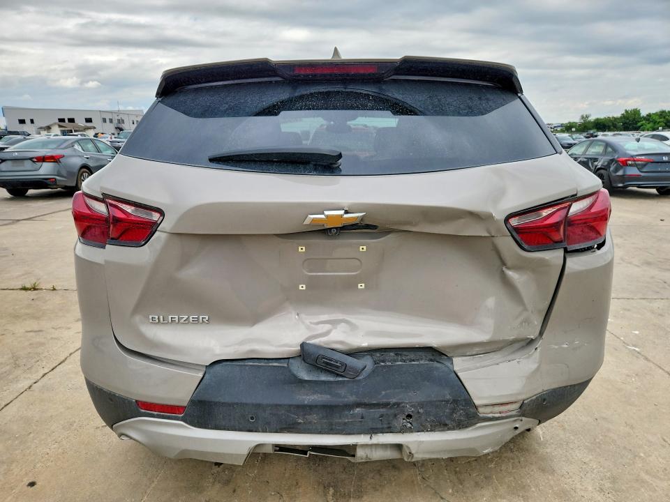 57432556 :رقم المزاد ، 3GNKBCR48MS566374 vin ، 2021 Chevrolet Blazer مزاد بيع