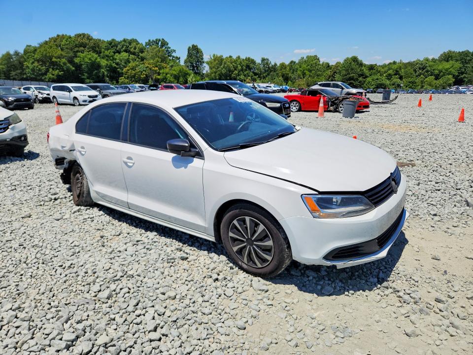 58013016 :رقم المزاد ، 3VW2K7AJ0EM361801 vin ، 2014 Volkswagen Jetta مزاد بيع