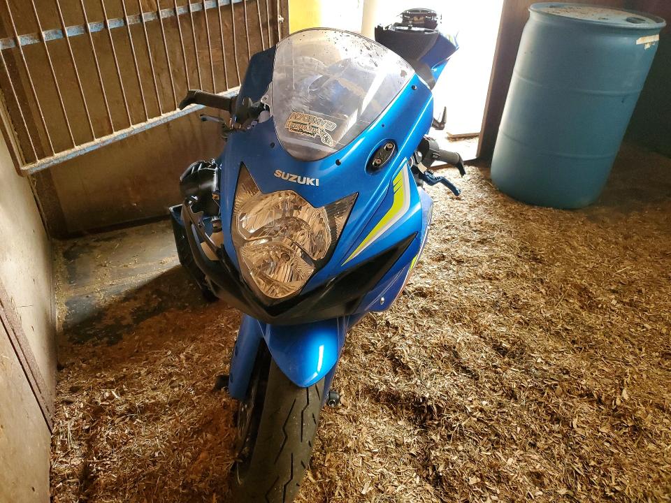 Продажа на аукционе авто 2017 Suzuki Gsx-r750, vin: JS1GR7MA7H2102003, номер лота: 54824546