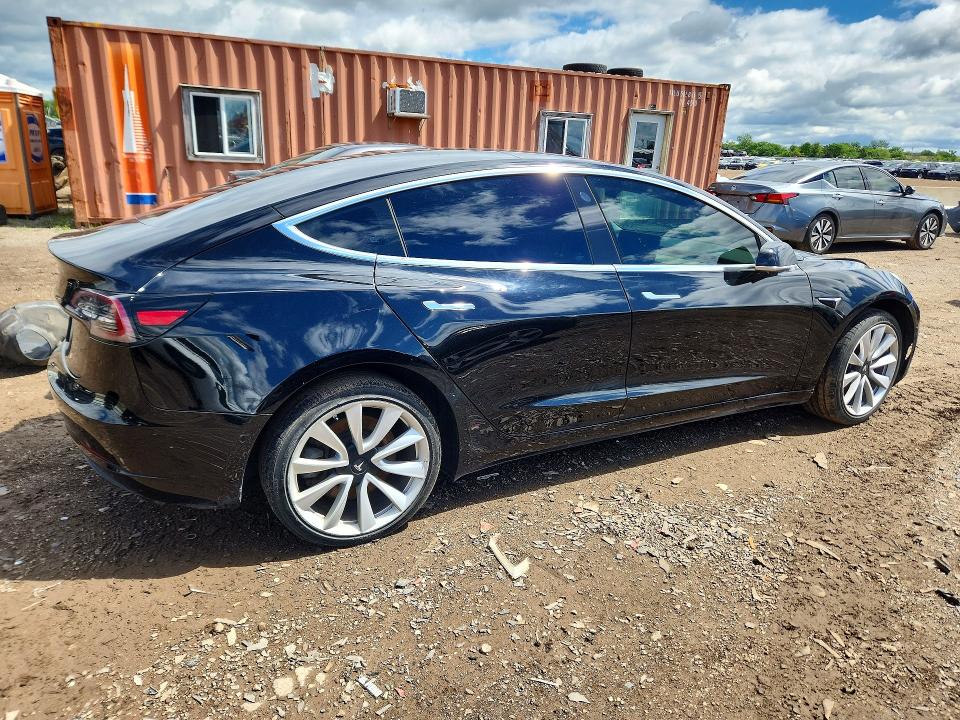 57006156 :رقم المزاد ، 5YJ3E1EA8KF401841 vin ، 2019 Tesla Model 3 مزاد بيع