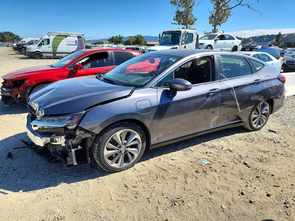 2018 Honda Clarity მანქანა იყიდება აუქციონზე, vin: JHMZC5F12JC023841, აუქციონის ნომერი: 57825316