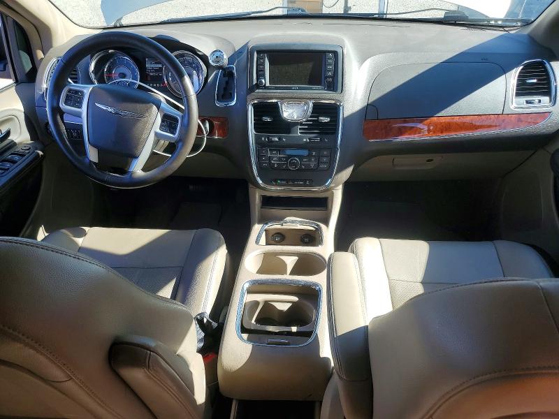 58077016 :رقم المزاد ، 2C4RC1CG4FR573320 vin ، 2015 Chrysler Town & Country مزاد بيع