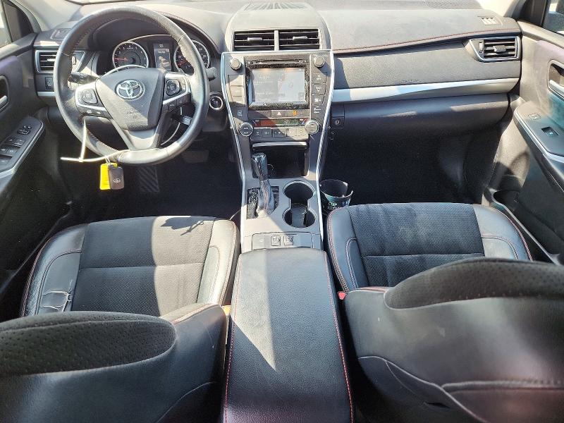 56367176 :رقم المزاد ، 4T1BF1FK3FU950663 vin ، 2015 Toyota Camry مزاد بيع