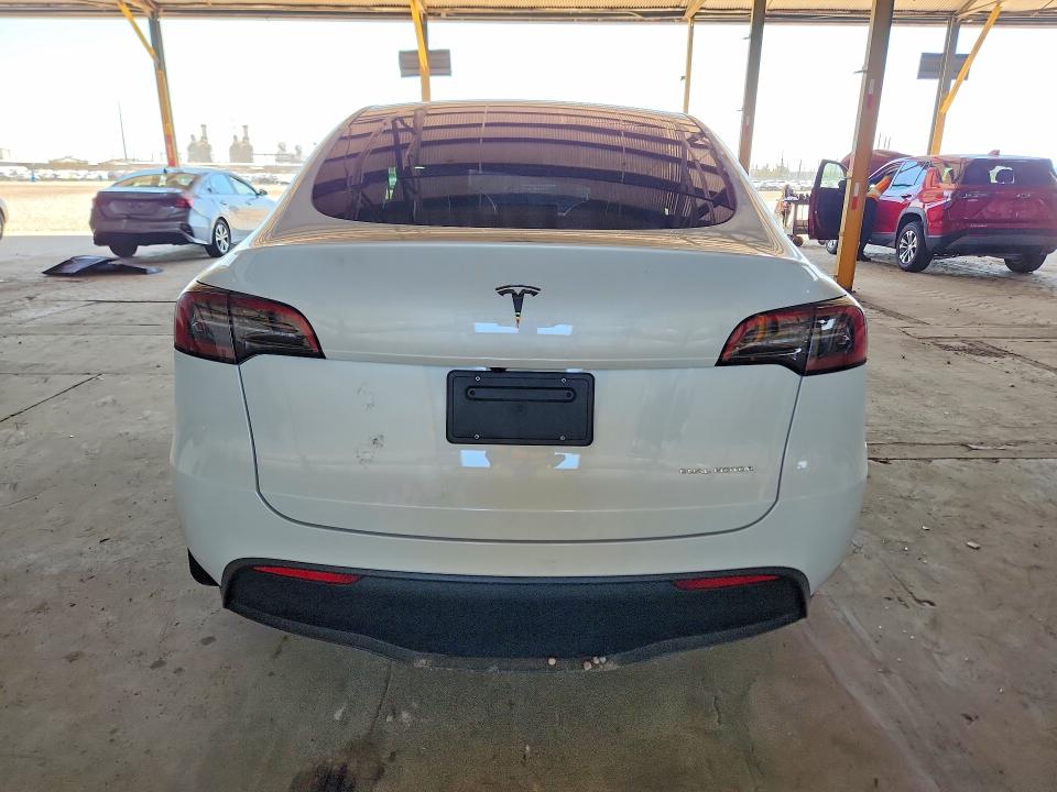 Продажа на аукционе авто 2024 Tesla Model Y, vin: 7SAYGDEE6RF207696, номер лота: 55980786