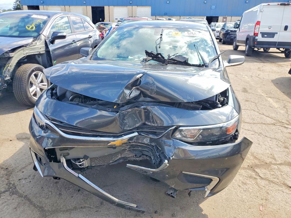 57681976 :رقم المزاد ، 1G1ZC5ST7JF155221 vin ، 2018 Chevrolet Malibu مزاد بيع
