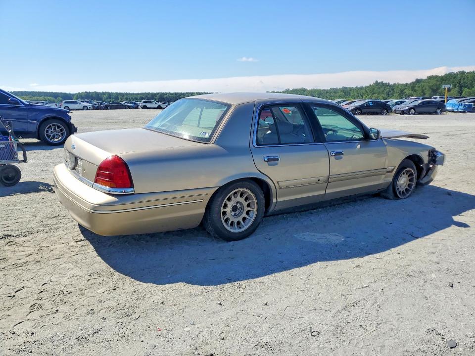 1999 Ford Crown Vic Cou მანქანა იყიდება აუქციონზე, vin: 2FAFP74W0XX115762, აუქციონის ნომერი: 57508656