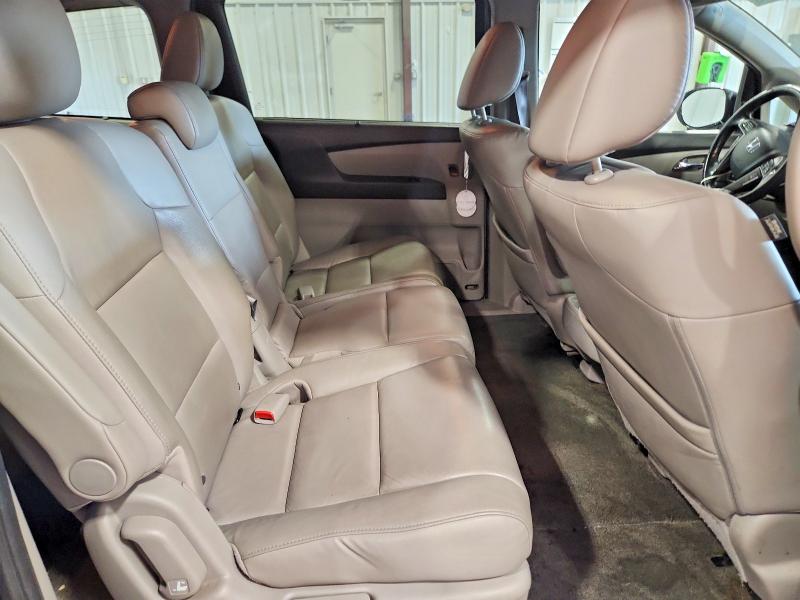 57640006 :رقم المزاد ، 5FNRL5H99FB001589 vin ، 2015 Honda Odyssey مزاد بيع