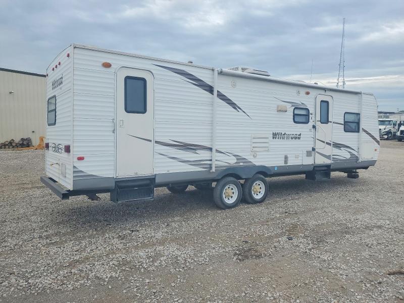 58373216 :رقم المزاد ، 4X4TWDE22AA244798 vin ، 2010 Wildwood Recreational Vehicle (rv) مزاد بيع