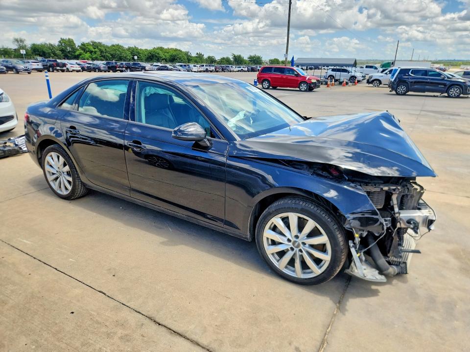 2017 Audi A4 მანქანა იყიდება აუქციონზე, vin: WAUANAF48HN007182, აუქციონის ნომერი: 55873486