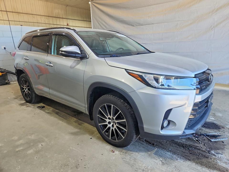 Aukcja sprzedaży 2018 Toyota Highlander, vin: 5TDJZRFH6JS495086, numer aukcji: 56087156