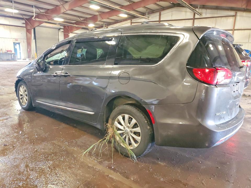 2019 Chrysler Pacifica მანქანა იყიდება აუქციონზე, vin: 2C4RC1BG4KR650392, აუქციონის ნომერი: 58877466