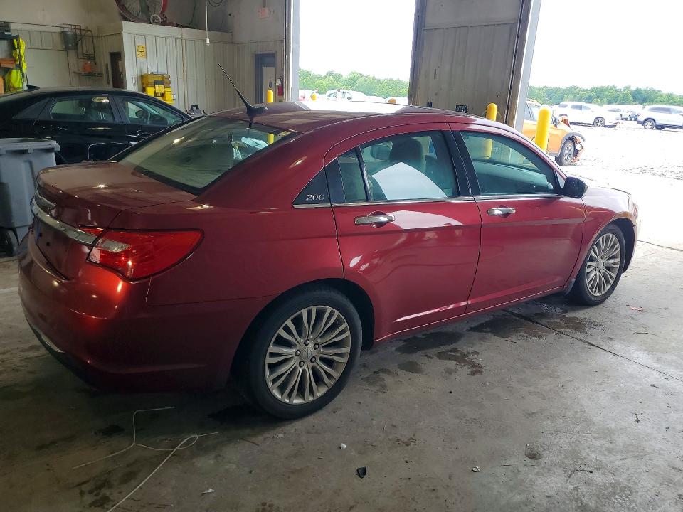 56521826 :رقم المزاد ، 1C3BC2FG4BN504741 vin ، 2011 Chrysler 200 مزاد بيع