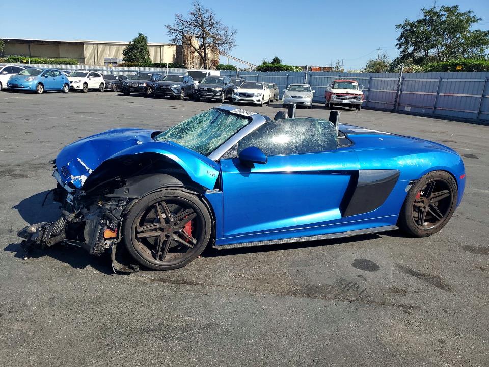 58484946 :رقم المزاد ، WUAVACFX7H7905009 vin ، 2017 Audi R8 مزاد بيع