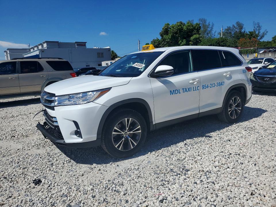 Auction sale of the 2019 Toyota Highlander, vin: 5TDZZRFH9KS304166, lot number: 62535986
