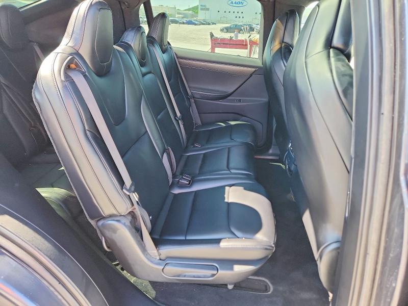 55704196 :رقم المزاد ، 5YJXCAE20JF112872 vin ، 2018 Tesla Model X مزاد بيع