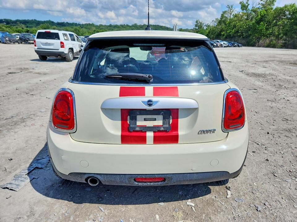 Продажа на аукционе авто 2015 Mini Cooper, vin: WMWXM5C50F3A96792, номер лота: 56714246