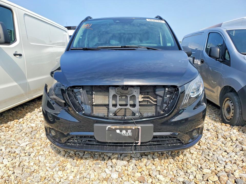 58585966 :رقم المزاد ، W1YV0CEY7N4163102 vin ، 2022 Mercedes-benz Metris مزاد بيع