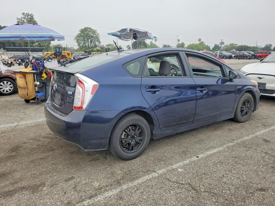 2015 Toyota Prius მანქანა იყიდება აუქციონზე, vin: JTDKN3DU8F0430070, აუქციონის ნომერი: 55648716