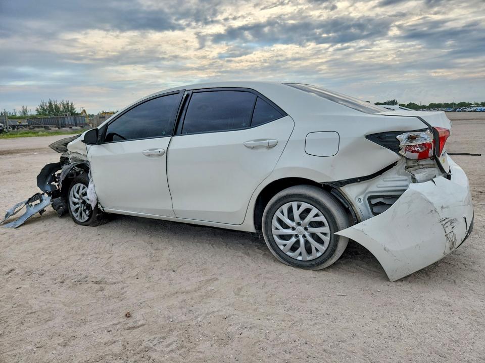 2017 Toyota Corolla მანქანა იყიდება აუქციონზე, vin: 5YFBURHE4HP724793, აუქციონის ნომერი: 56580246