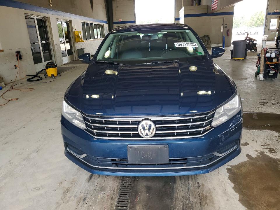 Продажа на аукционе авто 2018 Volkswagen Passat, vin: 1VWBA7A32JC020965, номер лота: 58219606