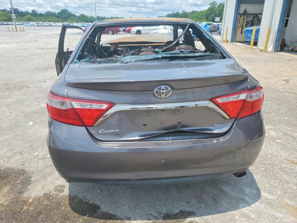 58903566 :رقم المزاد ، 4T1BF1FK6HU440861 vin ، 2017 Toyota Camry مزاد بيع