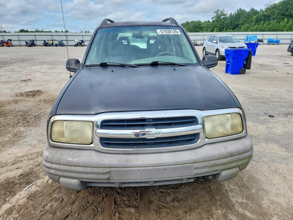 57938126 :رقم المزاد ، 2CNBJ13C636902466 vin ، 2003 Chevrolet Tracker مزاد بيع