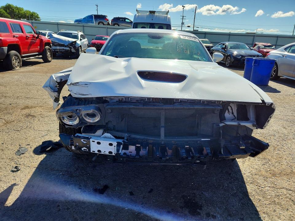 57126726 :رقم المزاد ، 2C3CDZBT7LH118581 vin ، 2020 Dodge Challenger مزاد بيع