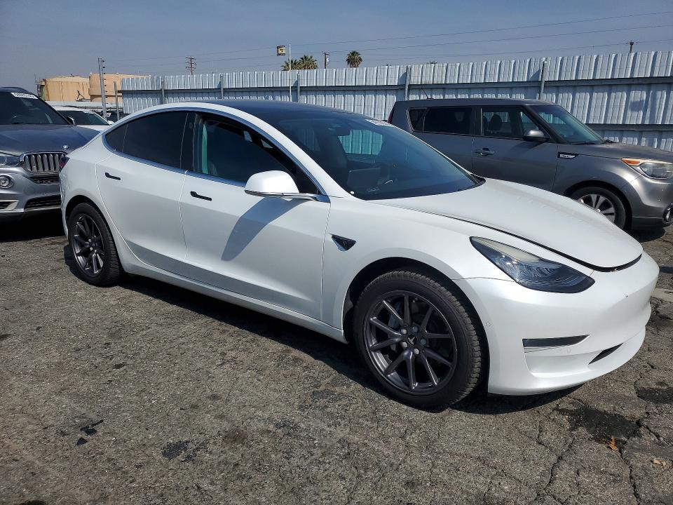 Продажа на аукционе авто 2019 Tesla Model 3, vin: 5YJ3E1EB4KF388532, номер лота: 54916036