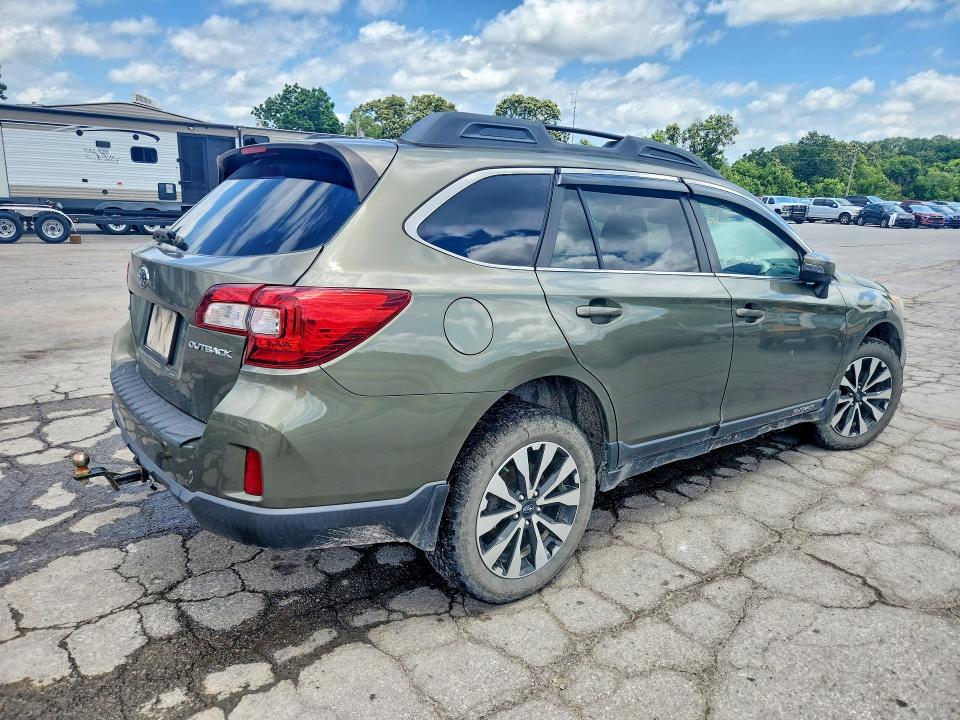 57026306 :رقم المزاد ، 4S4BSBNC9F3360713 vin ، 2015 Subaru Outback مزاد بيع
