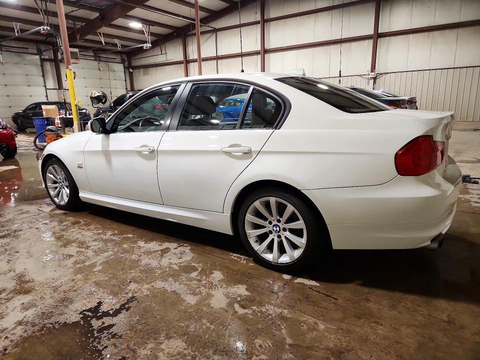 57712866 :رقم المزاد ، WBAPK5G51BNN31718 vin ، 2011 Bmw 328 مزاد بيع
