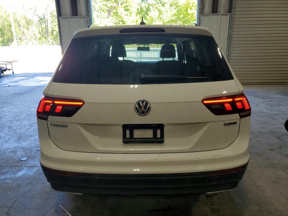 Продаж на аукціоні авто 2020 Volkswagen Tiguan, vin: 3VV0B7AX6LM121813, номер лоту: 55627976