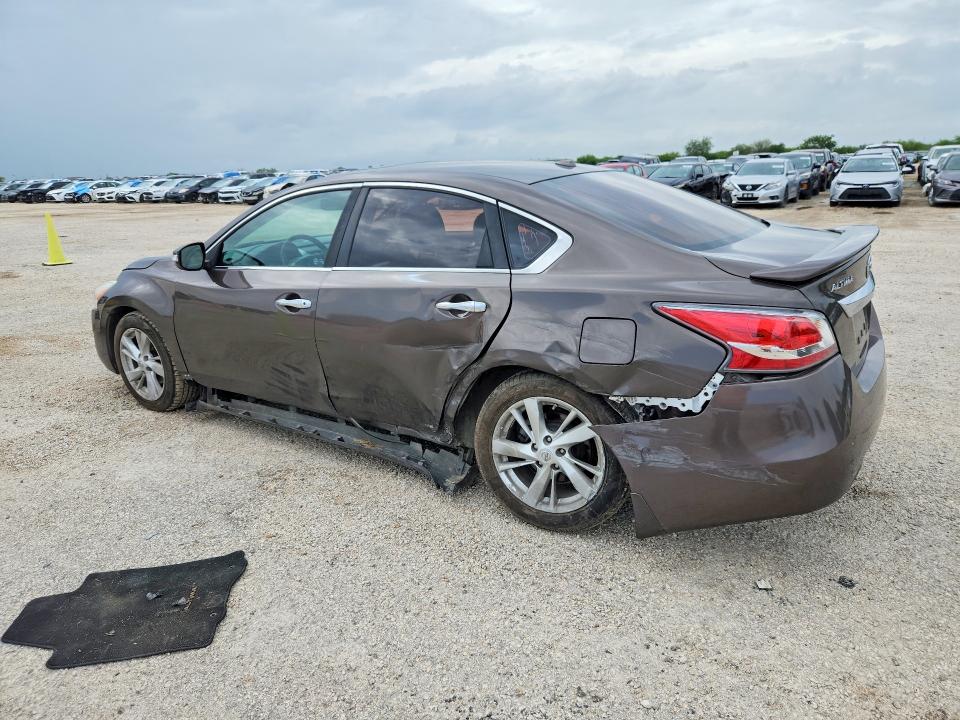 2015 Nissan Altima მანქანა იყიდება აუქციონზე, vin: 1N4AL3AP8FN917472, აუქციონის ნომერი: 57398456