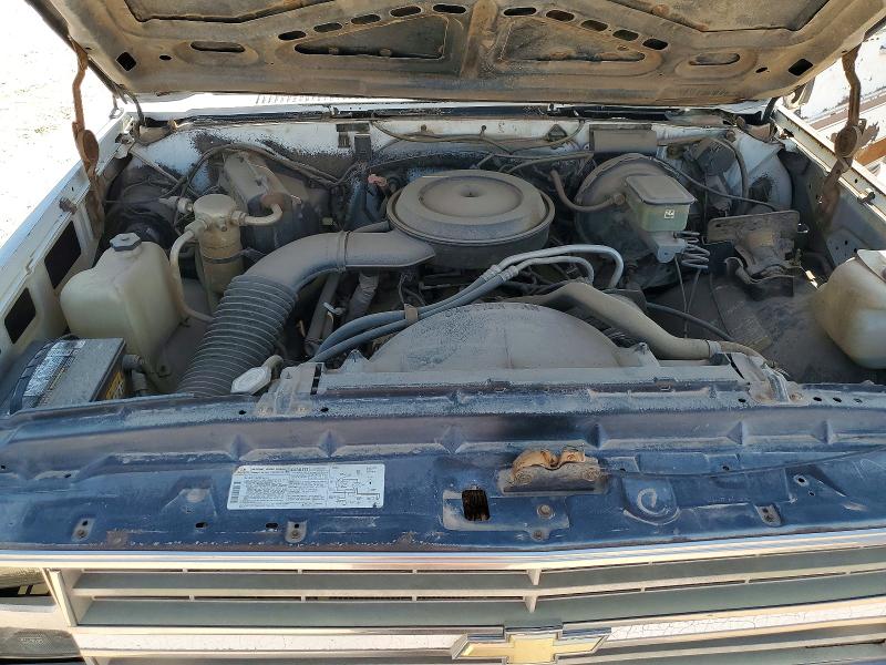 1988 Chevrolet Suburban მანქანა იყიდება აუქციონზე, vin: 1GCER16K4JF116701, აუქციონის ნომერი: 58953516